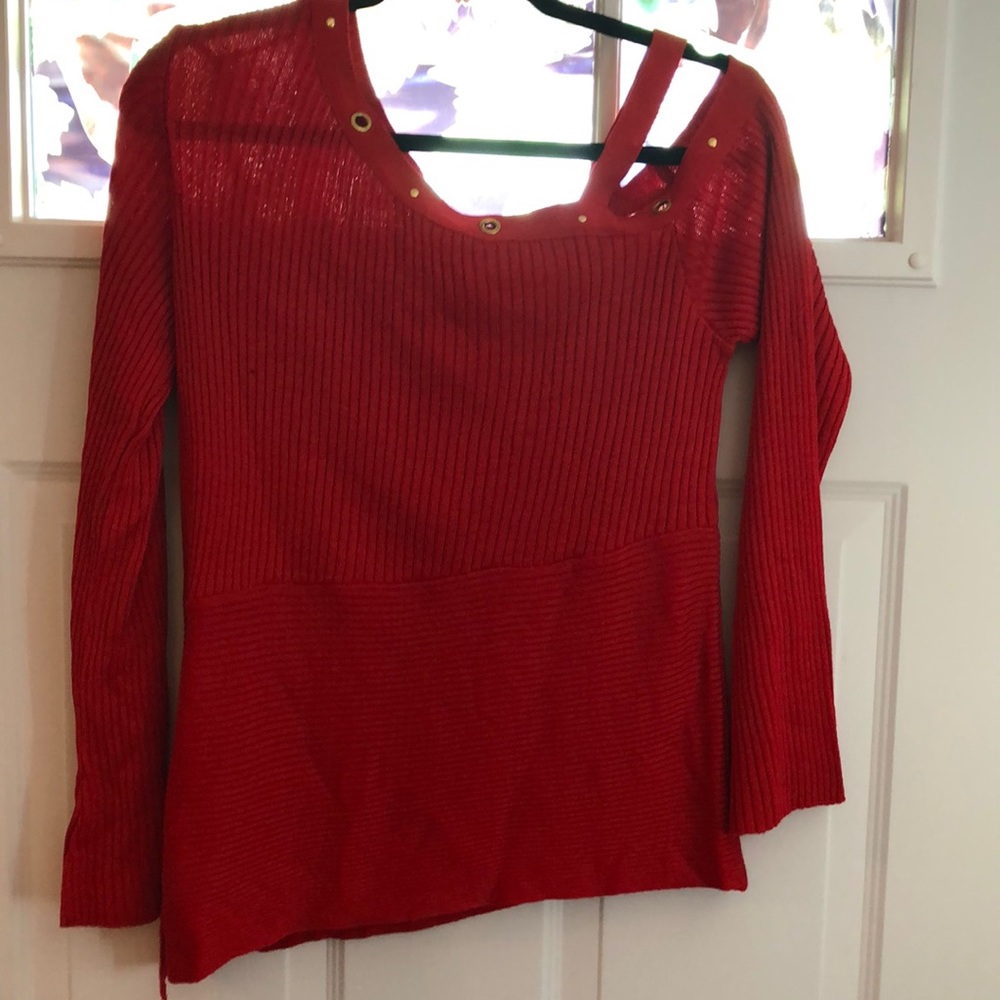 BNWOT Venus Asymmetrical hem Sweater Long Sleeve Gold Grommet Accent Large